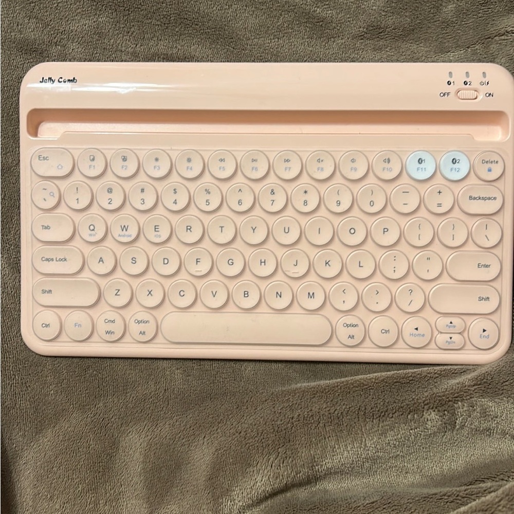 Jelly Comb Wireless Keyboard